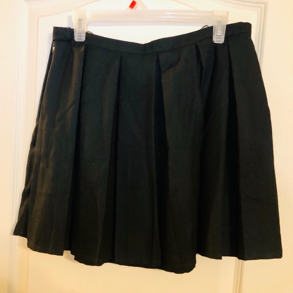 Hot Topic - Black Skirt - Size Medium- NWT,